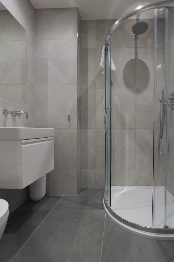 Cromwell Serviced By Stayprime Apartament